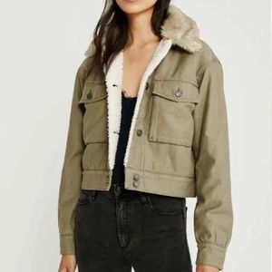 Abercrombie Olive Green Sherpa Lined Twill Jacket with Faux Fur Collar